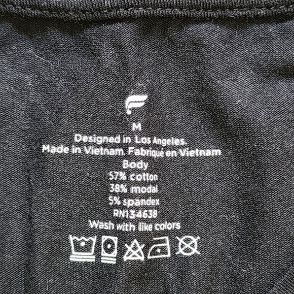 Fabletics T-Shirt - Picture 2 of 4
